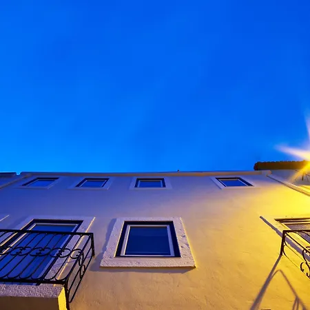Lis Hotel